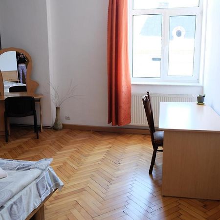 Apartment On Svobody Avenue Лвив Екстериор снимка