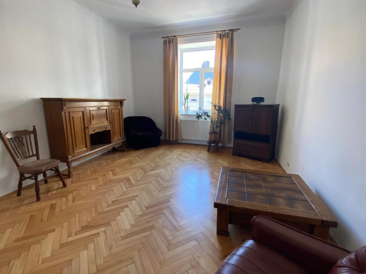 Apartment On Svobody Avenue Лвив Екстериор снимка