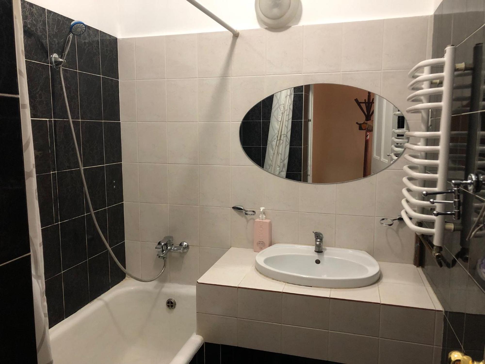 Apartment On Svobody Avenue Лвив Екстериор снимка