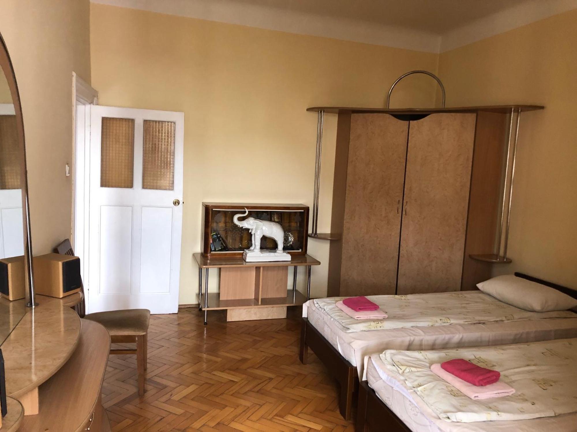 Apartment On Svobody Avenue Лвив Екстериор снимка