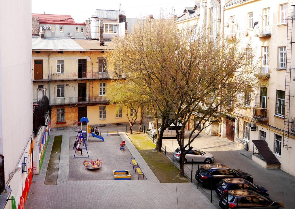 Apartment On Svobody Avenue Лвив Екстериор снимка